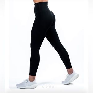 Alphalete Midnight Black Leggings